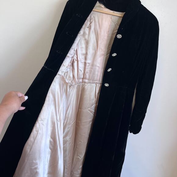 Vintage Victorian Velvet Opera Evening Regency Coat Size S Black Glam Gothic Emo - Picture 6 of 14
